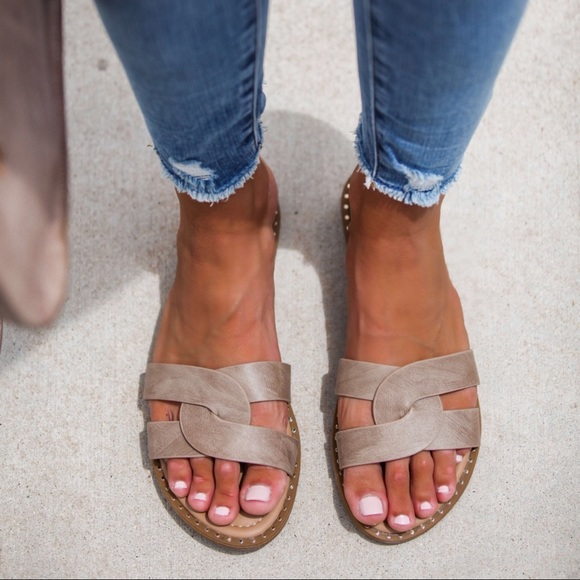 CLEARANCE-FIRM‼️5🌟Sugar Taupe Slip On’s - Picture 7 of 8